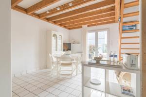 LES SAULES - 750m plage - Parking