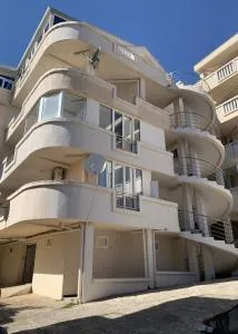 Family Haven Petrovac - Perazića Do