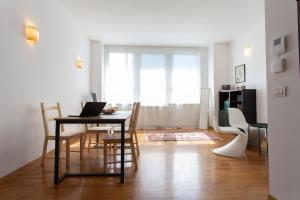 Columpio Milan Isola Rooms and Apartment