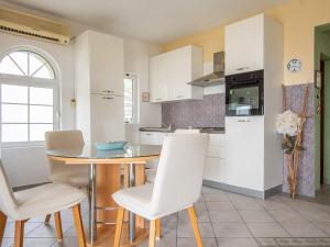 Holiday Home Alma by Interhome