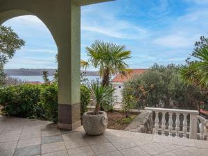 Holiday Home Alma by Interhome