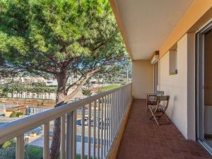 Apartment Les Cyclades-11 by Interhome