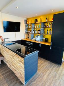 Exklusives Rhein-Lounge Apartment mit direktem Rheinblick, Sauna, 2 Schlafzimmern, Parkplatz für bis zu 5 Gäste