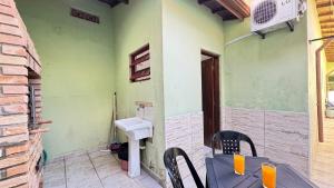 Casa a 240m Praia Josedy , Churrasqueira, Wi-fi