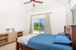 Stunning 4 BR Luxury Villa