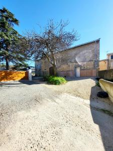 Maison au calme - Clim - Wi-Fi - terrasse et cours