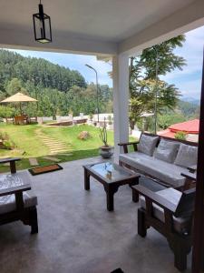 Hillwood Resort & Restaurant
