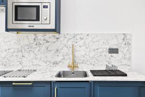 3 Bedroom Flat with Sea View and Roof Terrace