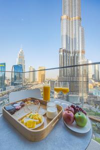 Venetian - Luxury Living Burj Khalifa View & Massage Chair