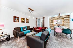 Big Beach Boutique Champagne bar & roof terrace!