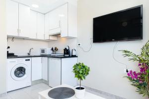 Estudio Aquiles Sunrise