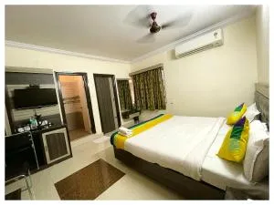 HOTEL PREMIUM RUDRAKSH Near Jim Corbett National Park BEST HOTEL - Rāmnagar