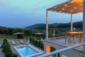 KAELA Pool Villas - 皮加迪卡