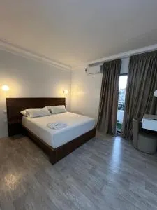 Crystal hotel - 艾西拉