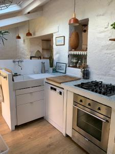 Maisons de vacances Le Jardin Secret : Maison 2 Chambres