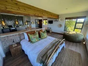 Serpentine Views - Hoekwil