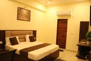 Hotel Swaroop - Dausa