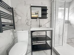 Studio Lumineux Mezzanine à 10 minutes de Disney