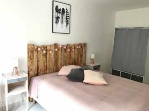 Appartements Charmant Gite a Neufchateau Proche Domremy-la-Pucelle - FR-1-589-797 : photos des chambres