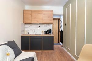 Studio obok metra! Apartmenty Natural