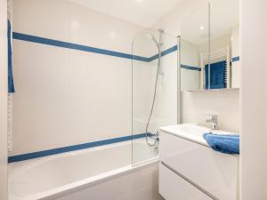 Apartment by St André Dunes and Sea