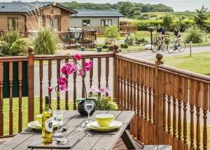 Holderness Country Park - Tunstall