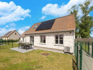 Holiday Home in Koksijde with Garden