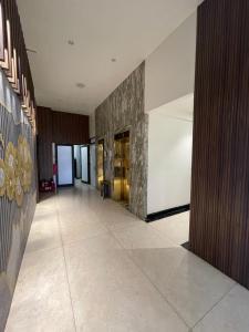 Lotus Hotel & Apartment