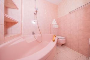 2 Bobs Apartment - 2 bedrooms with King Size beds