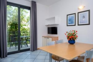 Apartment mit Balkon