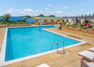 Ocean Heights Holiday Park - Llandyssiliogogo