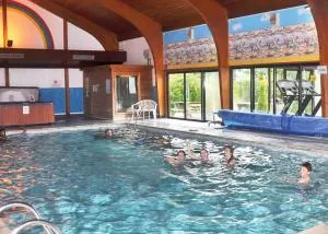 Pantglas Hall Lodges - Nantgaredig