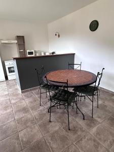 Appartements Pietralba Un havre de paix entre mer et montagnes : photos des chambres