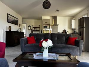 Maisons de vacances Maison PMR plain-pied avec jardin, 3 chambres, 6 pers., animaux sur demande, proche Ria d-Etel - FR-1-397-85 : photos des chambres