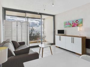 Appartement 2 pièces en front de mer, accès plage direct, proche commerces - FR-1-423-318