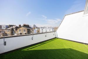 Veeve - Primrose Rooftops