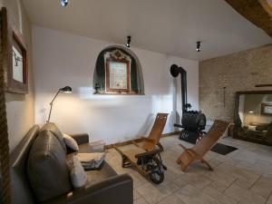 Maisons de vacances Gite historique et moderne, capacite flexible - FR-1-585-170 : photos des chambres