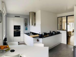 Appartements Charmant Duplex 6-7 Pers avec Wifi et Parking a La Baule - FR-1-392-244 : photos des chambres