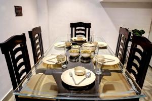 Hilltop Valley View Villa Nainital