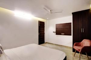 Hilltop Valley View Villa Nainital