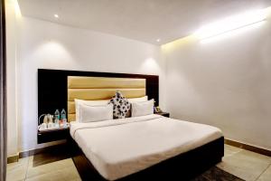Hilltop Luxury Villa Nainital with Enchanting Views and Caretaker