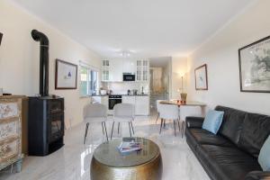 Celestial Blue Vale Do Lobo