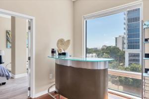 Beautiful Downtown Condo 1 Bed 1 Bath