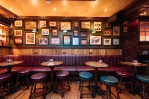 Large Double Room room in The Crown Pub & Guesthouse