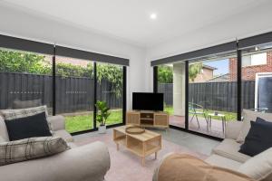 Domi Rentals - The Cantala Residence