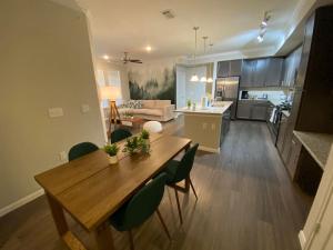 Spring Modern 2B2B king Fully equipped Long term