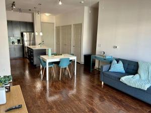 Central Heights functional 2B2B Longterm Condo