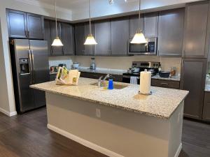 Spring Cheerful Modern 2 king Long-term