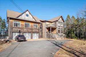 Peaceful Retreat on Schmidt Lake