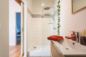 Appartements La CASA DEM, Cormontreuil Reims, madamedemconciergerie : photos des chambres